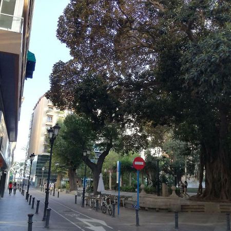 Calle Manero Molla, 16, 6-3 Аликанте Екстериор снимка